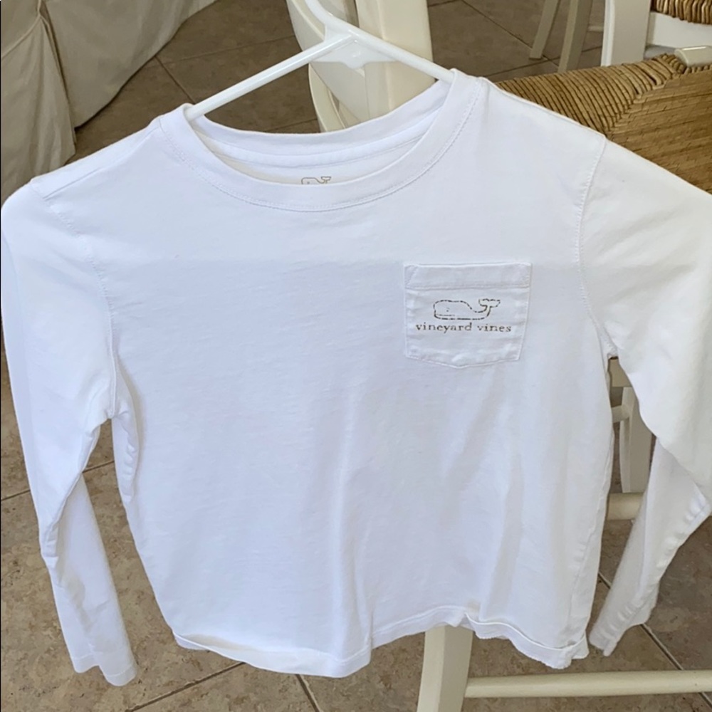 White and gold vineyard vines shirt